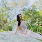 Ahana Kumar Instagram - I love playing these dress-up games 🌸😋💕 @indrasdesigns x @dcjewellers.official x @lushandluxbyak 💫 🌸✨ Outfit: @indrasdesigns Mua: @lushandluxbyak Draping: @drapist_daira Jewellery: @dcjewellers.official DOP: @twelvefmoments Bouquet: @dropletboquets Styling: @devi_sreenath 🌷💫
