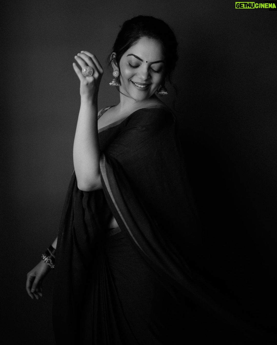 Ahana Kumar Instagram - sometimes it just gets all blurry ππΆβπ«οΈ
