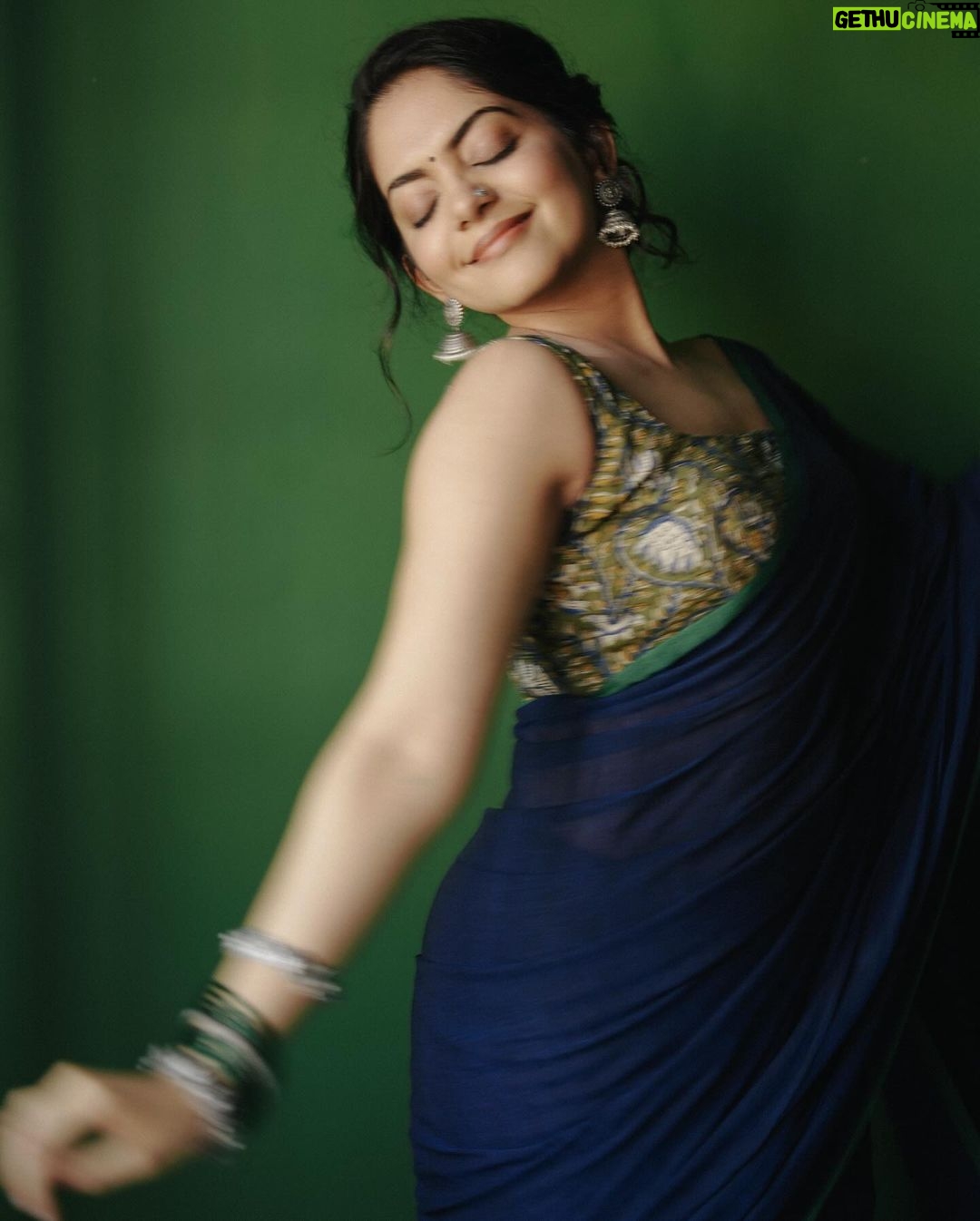 Ahana Kumar Instagram - sometimes it just gets all blurry ππΆβπ«οΈ