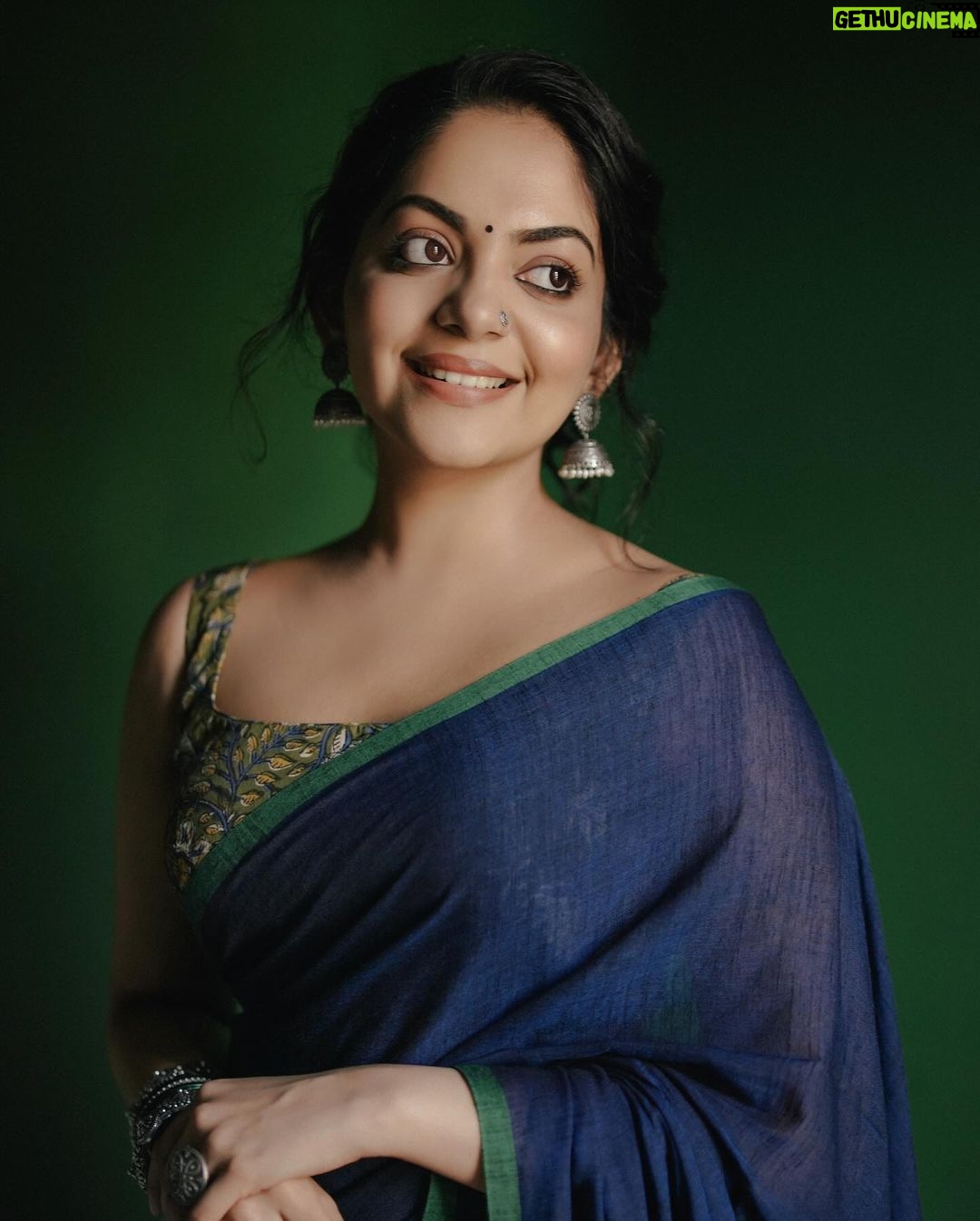 Ahana Kumar Instagram - sometimes it just gets all blurry ππΆβπ«οΈ