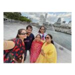 Ahana Kumar Instagram - Are you even in Singapore if you aren’t doing all of this ? 😋😛 Documented this trip and Singapore Vlog is now up on the channel. I love it! Watch and let me know if you like it? 😚 Merlion