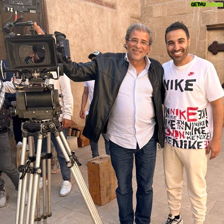 Ahmad Fahmy Instagram - فركش مسلسل #سره_الباتع إنتظرونا في رمضان على ON 📺 والحياة 📺 و Watchit 📱 شكراً الاستاذ خالد يوسف شكراً سينرجي والشركة المتحدة وشكراً لكل القائمين على العمل