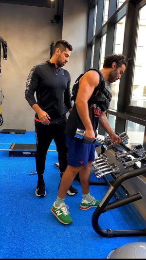 Ahmad Fahmy Instagram - Preparing for the new movie MR Ex 
@mahmoud_ezz_11
