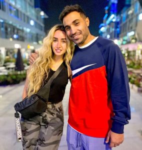 Ahmad Fahmy Instagram - كل سنة وانتي طيبة يا حبيبتي ❤️❤️ معلش أغرب عيد ميلاد فى العزل .. لما نخف نحتفل بية تانى @hannahelzahed