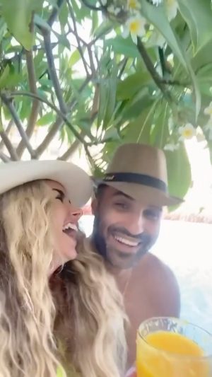 Ahmad Fahmy Instagram - ❤️❤️☀️
@hannahelzahed