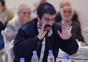 Ahmad Mehranfar Instagram - پایتخت ۶ را می بینم و در خانه می مانیم

#احمد_مهرانفر
عکس:مهدی حیدری