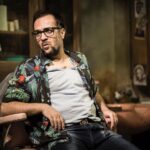 Ahmad Mehranfar Instagram - رونمايى از اولين آلبوم عكس نمايش مولن روژ . عكس:حسين حاجى بابايى ‏@hoseinhajibabaei . كارگردان: حسين پارسايى نويسنده: آرش عباسى تهيه كننده: محمد قدس . بازيگران: محسن تنابنده احمد مهران فر . خريد بليت: ايران نمايش . تيرماه ١٣٩٨ پرديس سينمايى باغ كتاب