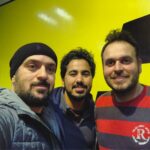 Ahmad Mehranfar Instagram - دقيقاً شب آخر فيلمبرداري "ماجراي نيمروز" با دو نابغه سينماي ايران محمدحسين مهدويان كارگردان و هادي بهروز فيلمبردار فيلم ياد اون روزا و شباي شيرين و سخت بخير ضمناً نسخه دي وي دي فيلم هم از ديروز وارد بازار شد #احمدمهران فر#محمدحسين مهدويان#هادي بهروز#ماجراي نيمروز