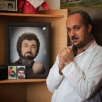 Ahmad Mehranfar Instagram - زاپاس هم تموم شد اگه تونستين تو جشنواره ببينينش شايد دوستش داشتيد ممنون از گروه دوست داشتني زاپاس ممنون از برزو نيك نژاد عزيز كه زاپاس رو نوشت و كارگرداني كرد و ممنون از مردم خونگرم ، مهربان و مهمان نواز شهر راميان عكس:احسان سجادي حسيني