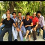 Ahmad Mehranfar Instagram – ظهر دم كرده تابستان است،،،،سايه ها مي دانند كه چه تابستاني ست،،،،سايه هايي روشن،،،،گوشه اي خلوت وپاك،،،،كودكان احساس جاي بازي اينجاست 
جاي همتون خالي
