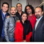 Ahmad Mehranfar Instagram – با اصغر فرهادي محسن شريفيان (سر پرست گروه ليان) حميد فرخ نژاد و اميد حاجيلي بعد از كنسرت گروه ليان در تالار وحدت…بچه هاي گروه ,ليان, مرسي از اجراي درخشان و پر انرژيتون و سپاس از تواحسان جان عبدي پور نازنين كه ما رو با اين گروه آشنا كردي…بقول خودت،، دم همه ي بچه هاي با حال بو شهر گرم،، 👍🎵🎼🎤🎶🎵💰