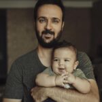 Ahmad Mehranfar Instagram - نیک عزیزم سال تلخی بود اما حضور تو شیرین اولین نوروزت خجسته و روزگارت خوش #مونا_فائزپور #نیک_مهرانفر #پنج ماهگی