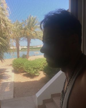 Ahmed Salah ElSaadany Instagram - اتهدي بقي يا كورونا يا بنتي الله يهديكي 😭