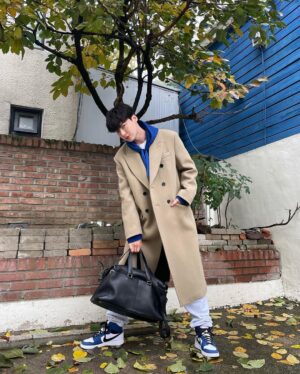 Ahn Jae-hyun Instagram - 금요일 #운동천재
photo by 민지