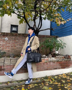 Ahn Jae-hyun Instagram - 금요일 #운동천재
photo by 민지