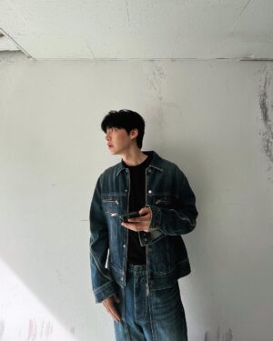 Ahn Jae-hyun Instagram - :)
