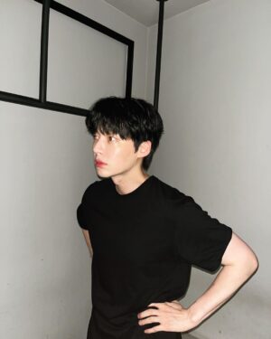 Ahn Jae-hyun Instagram - :)