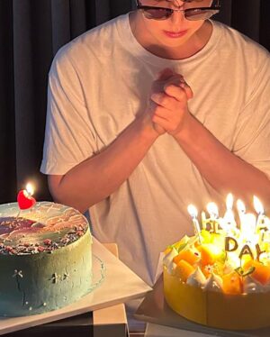 Ahn Jae-hyun Instagram - 💙🎂💙