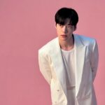 Ahn Jae-hyun Instagram – D – Day 
진짜가 나타났다