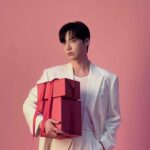 Ahn Jae-hyun Instagram – D – Day 
진짜가 나타났다