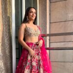 Ahsaas Channa Instagram - “Itna kyu aa gyi tum sajke” Outfit @vaishaliagarwal_ Jewelry: @swabhimannjewellery PR : @oakpinionpr