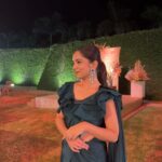 Ahsaas Channa Instagram - And that’s a wrap on the most beautiful and wholesome wedding I got to be a part of. Congratulations to my favourite couple ever. I love you both so much @ritikaturakhia01 @sunny2305 I made some amazing memories and friends during these 2 days. Always keeping these people close ❤️ #SunKissedRitika Wearing @kalkifashion Earrings @swabhimannjewellery Styled by my best @stylebykayal Aria Resort & Spa, Nashik