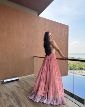 Ahsaas Channa Instagram - Meri Ritika ki shaadi hai 🤍💗💍

( see all photos, swipe till the end okay?)

Styled by @stylebykayal 
Wearing @kalkifashion