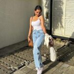 Ahsaas Channa Instagram - 🫧🧸⛅️🎀 Channelling my Shilpa Shetty energy from auzaar Bag @house_of_reecee Top @urbanic_in Jeans @bluebrew.in Shoes @adidasoriginals