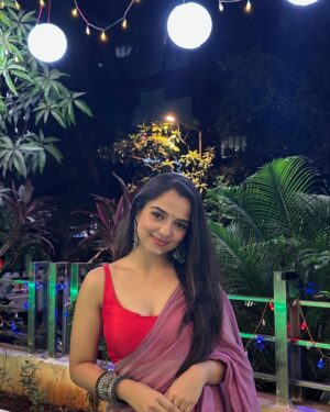 Ahsaas Channa Instagram - 🎇