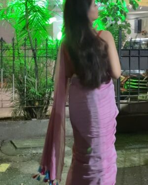 Ahsaas Channa Instagram - Baby let the saree season begin 🧨✨🔥 🪔

#diwali