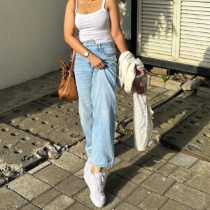 Ahsaas Channa Instagram - 🫧🧸⛅️🎀

Channelling my Shilpa Shetty energy from auzaar 

Bag @house_of_reecee 
Top @urbanic_in 
Jeans @bluebrew.in 
Shoes @adidasoriginals