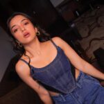 Ahsaas Channa Instagram - Tu mainu chhadeya na kakh da 📸 @lakshay.dargan Styled by @stylebykayal Makeup @ritikaturakhia01 Hair @glambydiya Styling assistant @yashtikaasharmaa Outfit - @freakinsindia Bracelet - @inaya_accessories Delhi