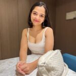 Ahsaas Channa Instagram - 🌥️🧠🌫️ Suit @tilohri.india