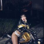Aida Victoria Merlano Instagram - 🏍 Me iba a dar un roce… Luego recordé que no sé manejar moto.