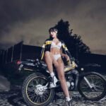 Aida Victoria Merlano Instagram - 🏍 Me iba a dar un roce… Luego recordé que no sé manejar moto.