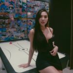 Aida Victoria Merlano Instagram - Ella va por la vida con el andar de un poema vanguardista… Medellín, Antioquia
