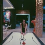 Aida Victoria Merlano Instagram - Ella va por la vida con el andar de un poema vanguardista… Medellín, Antioquia