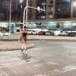 Aida Victoria Merlano Instagram - A falta de rumba... 😂 Se le empolva a uno la ropita