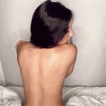 Aida Victoria Merlano Instagram - No existen reglas en el sexo, pero si límites, cada quien pone los suyos y creo que la vara general para medirlos es qué tan cómodo nos sentimos con lo que estamos practicando. Claro que hay que dejarse ir con naturalidad pero todo siempre en la medida de nuestros deseos, no lo de nuestra pareja y menos cuando eso significa pasar sobre nosotros mismos.