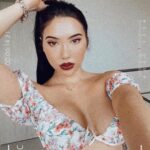 Aida Victoria Merlano Instagram - La pose que te conté 😂 si viste mis historias, sabes de qué te hablo. ¿Cómo te trata la vida mije linde? 🌸