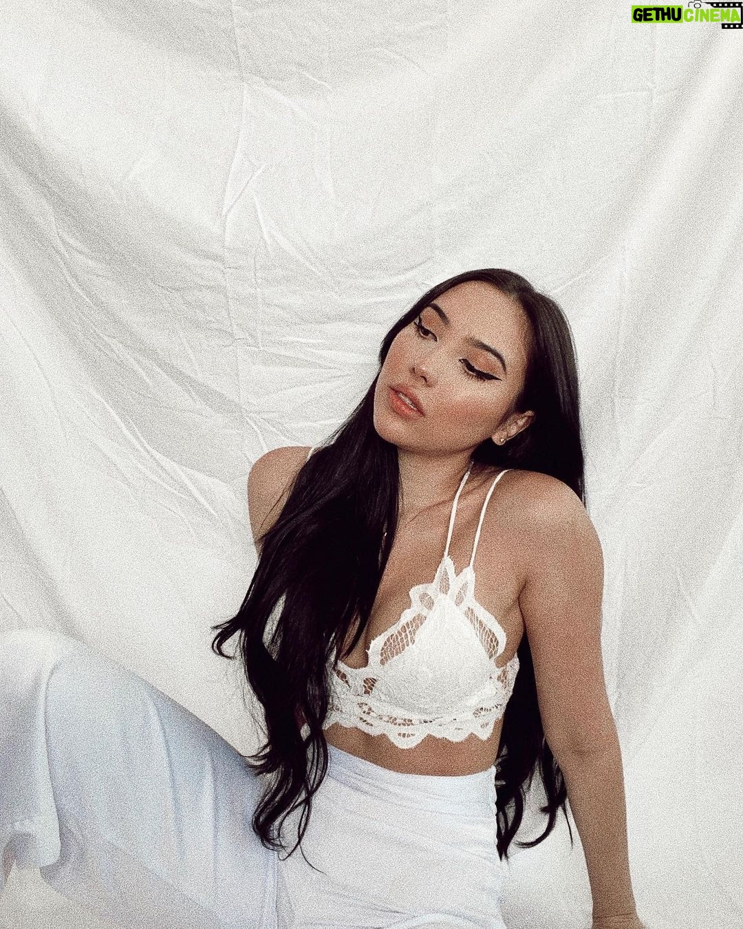 Aida Victoria Merlano Instagram – • No Caption • | Gethu Cinema