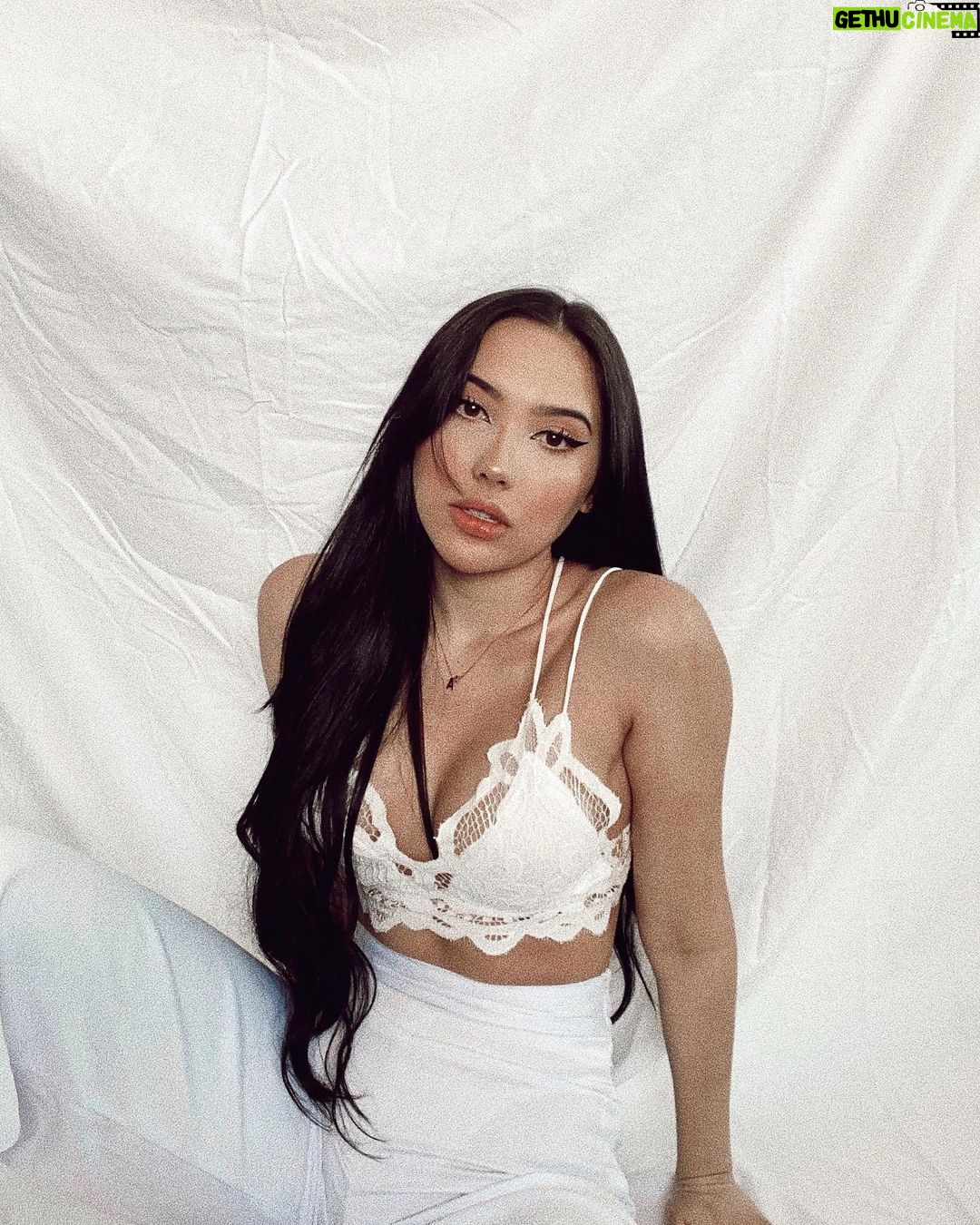 Aida Victoria Merlano Instagram – • No Caption • | Gethu Cinema