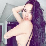 Aida Victoria Merlano Instagram - Midnight Selfies 💜💙