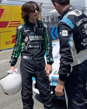 Aidan Gallagher Instagram - More pix!  @envisionracing 🏁🔋♻️