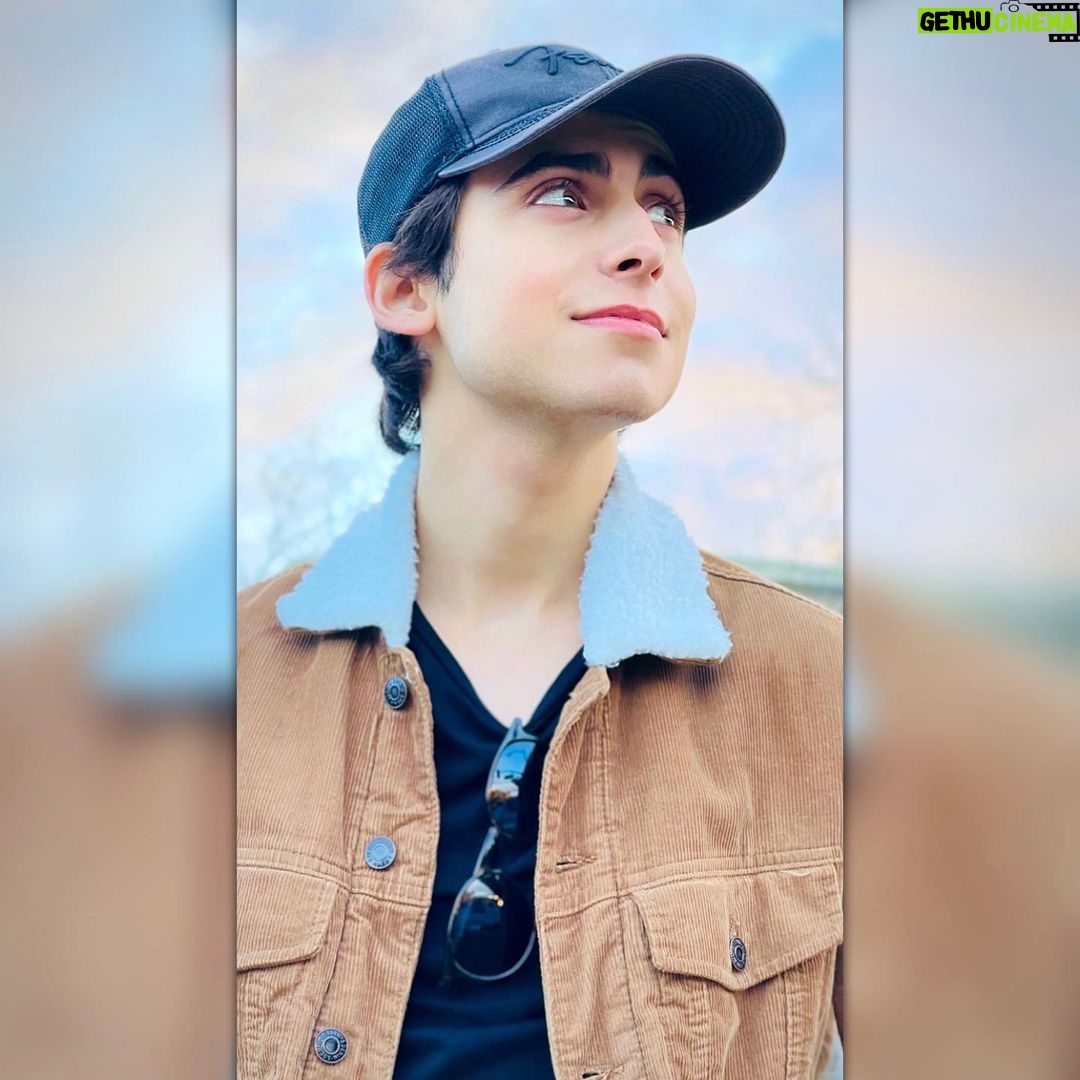 Aidan Gallagher Instagram - “life is changin’ tides”