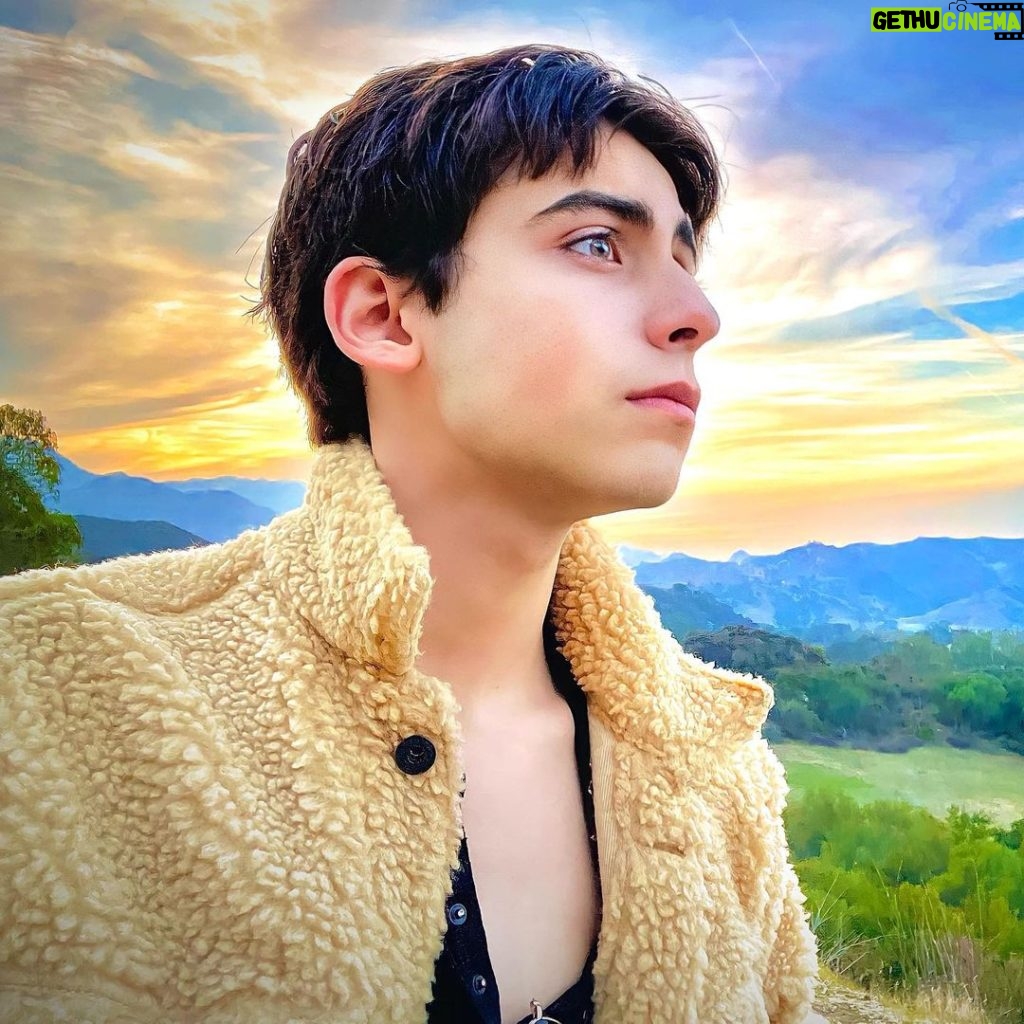 Aidan Gallagher Instagram - Now is the time. #ActNow