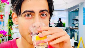 Aidan Gallagher Instagram - Lemons are superior to limes. 🍋