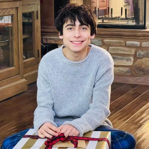 Aidan Gallagher Instagram - Happy Holidays ♥️