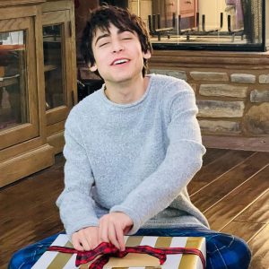 Aidan Gallagher Instagram - Happy Holidays ♥️