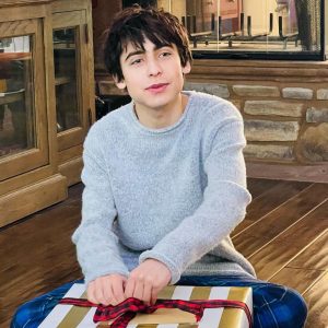 Aidan Gallagher Instagram - Happy Holidays ♥️